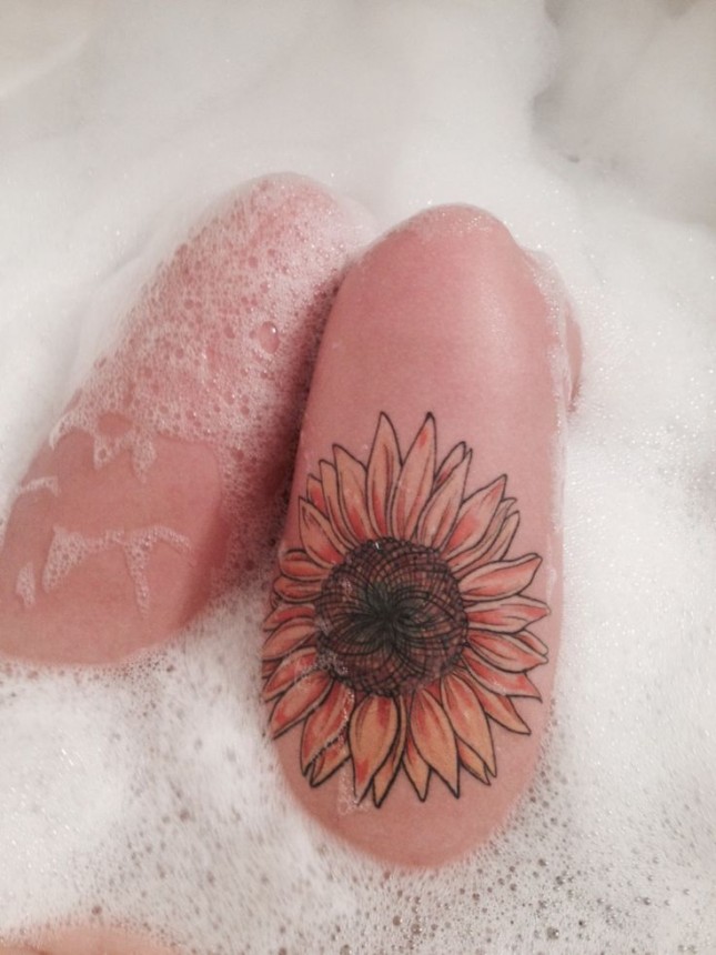 All the Best Gorgeous Sunflower Tattoo Designs